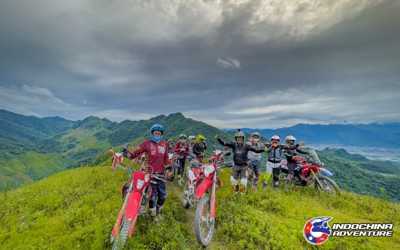 Đơn vị tổ chức tour phượt xe máy IAdventureTours
