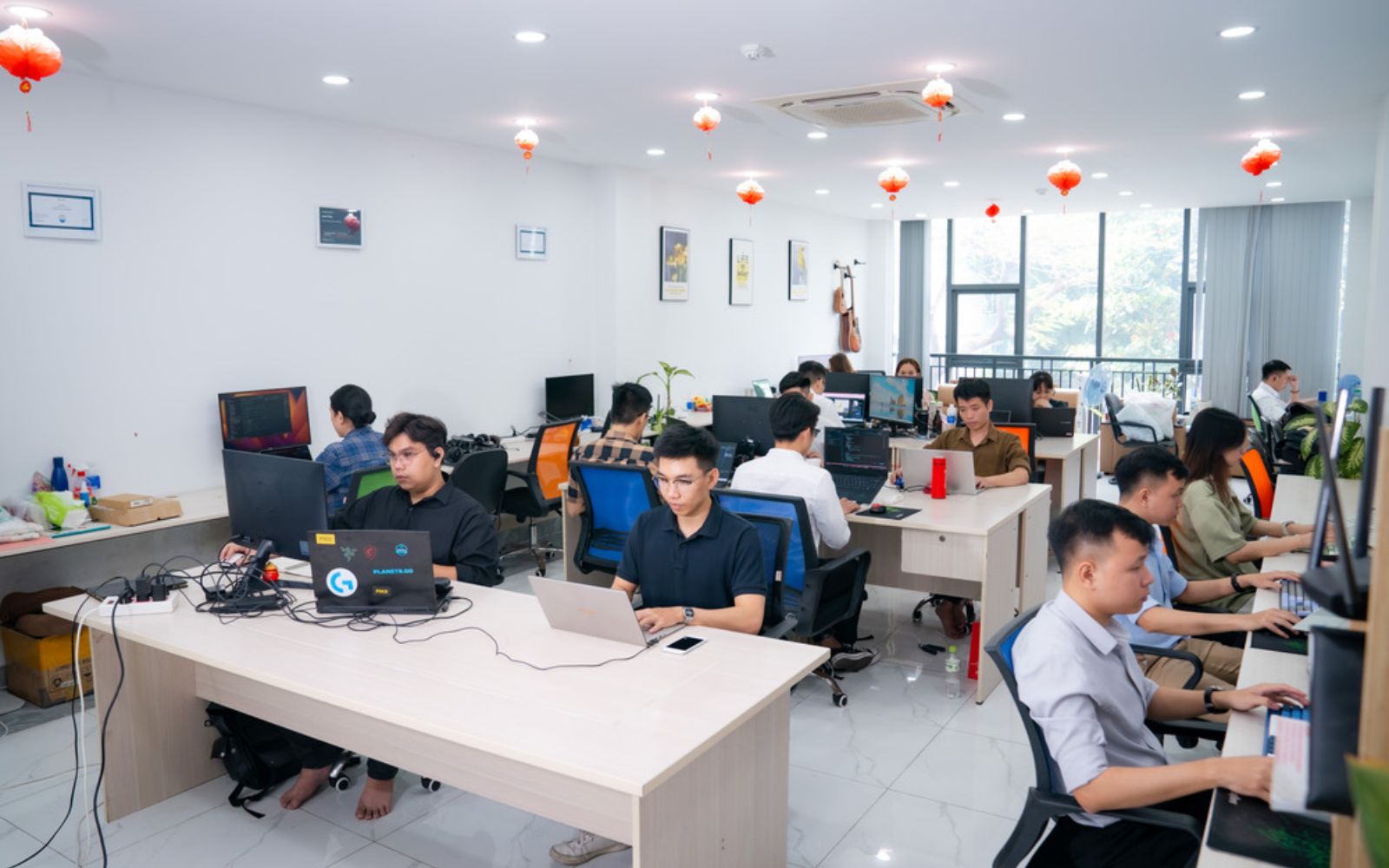 What is the process of providing UI/UX design services?